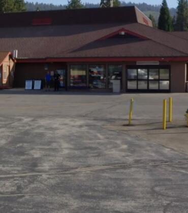 A helicopter in front of the clinic