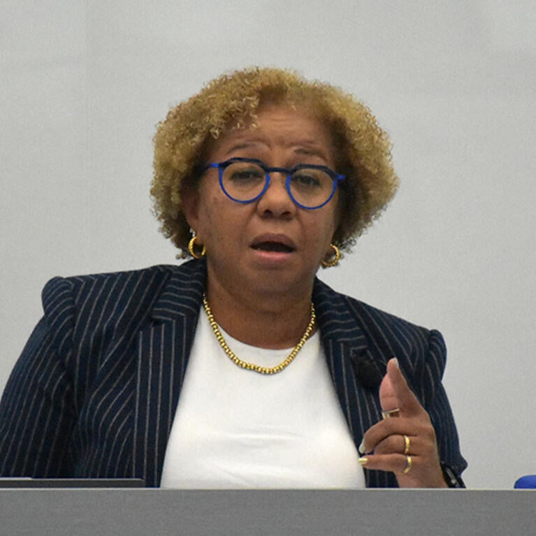 Professor Benton at Grand Rounds