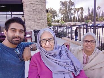 anser-qazi-family Anser Qazi (left), SOM class of 2025, with family